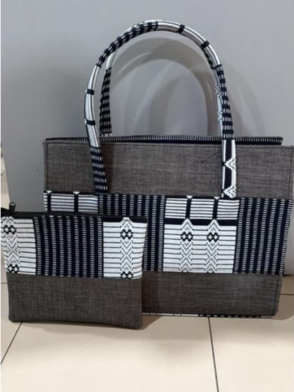 Gray and Black Patterned Shoulder Tote with Matching Pouch